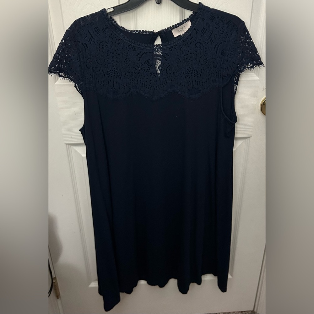 LOFT Embroidered Navy Short Sleeve Midi Dress - Women’s XL - EUC